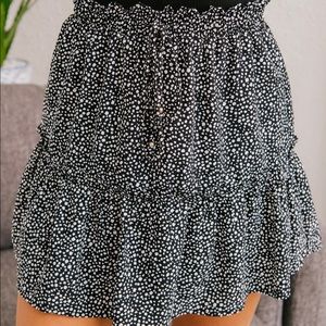 WHAT'S THE ISSUE SPOTTED SKIRT (s)